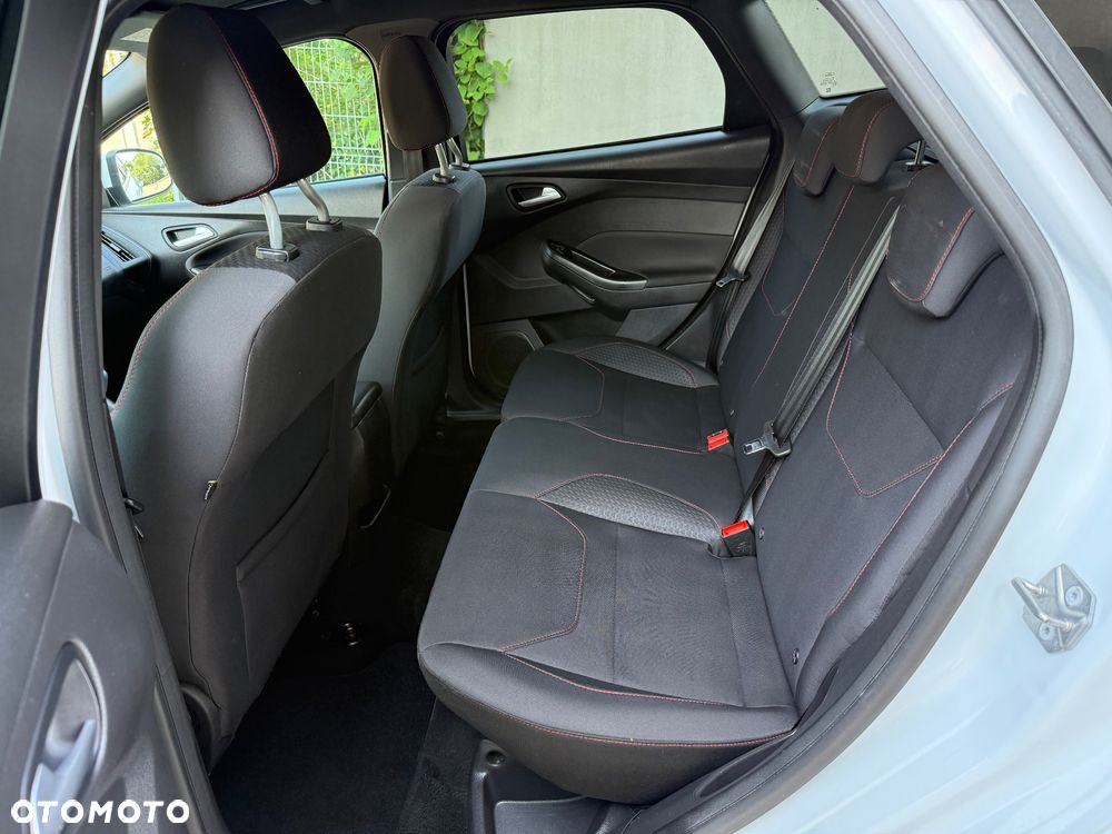 Ford Focus 1.5 EcoBoost STart-Stopp-System ST-LINE - 12