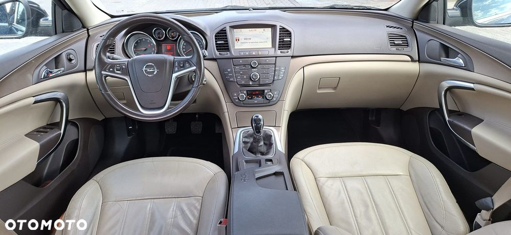 Opel Insignia 1.6 Turbo Cosmo - 11