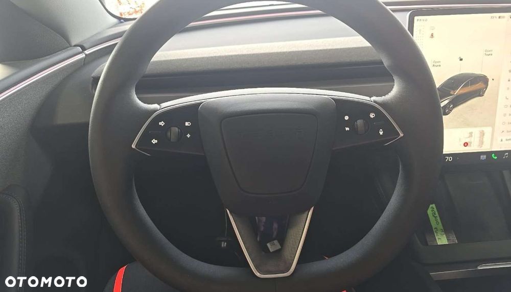Tesla Model 3 - 12