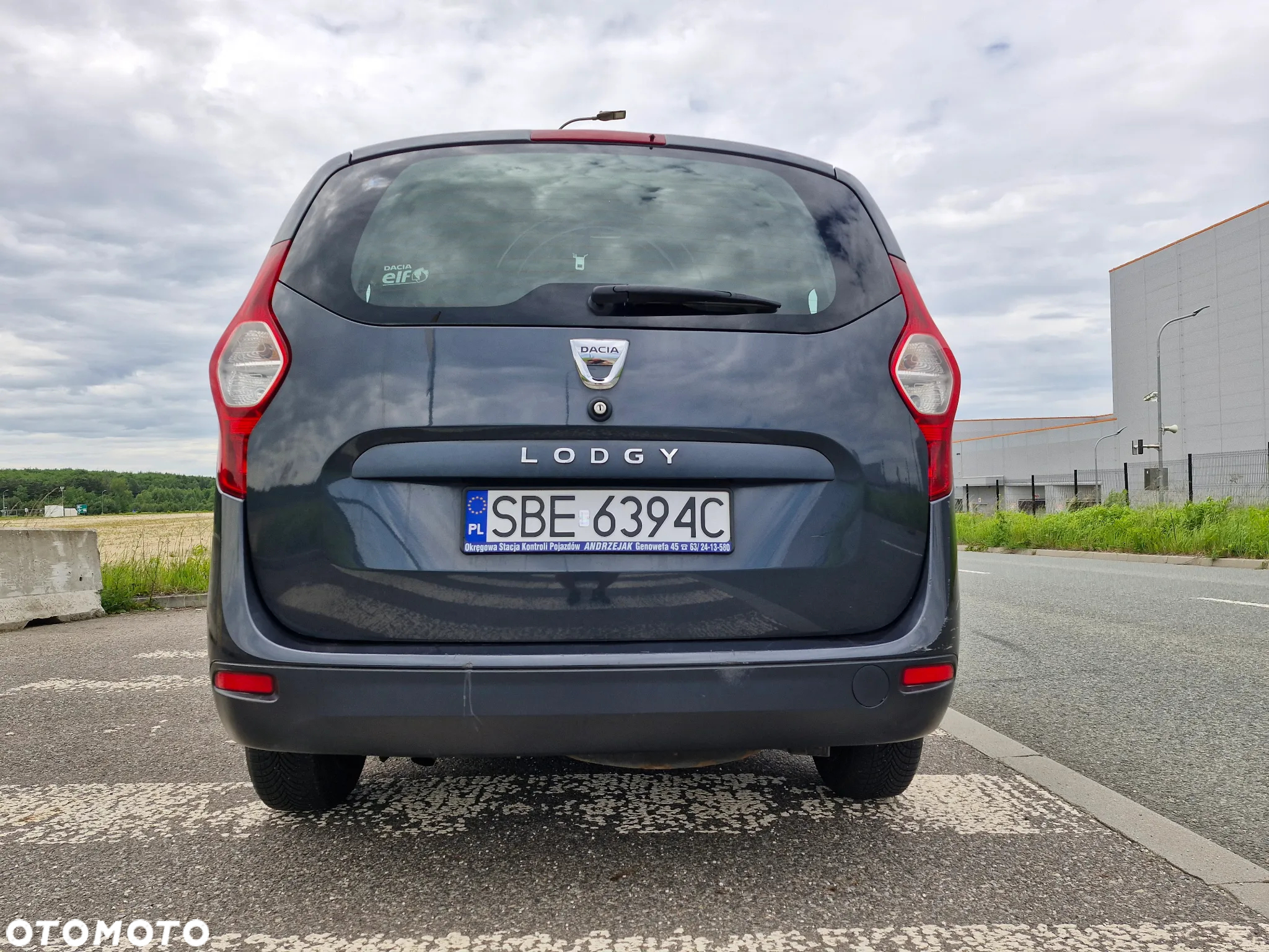 Dacia Lodgy 1.6 SCe Ambiance S&S - 12