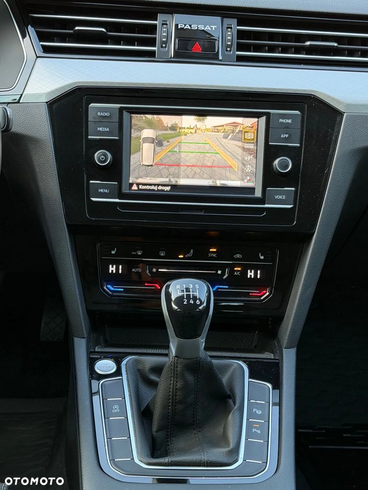 Volkswagen Passat 1.5 TSI EVO Business - 17