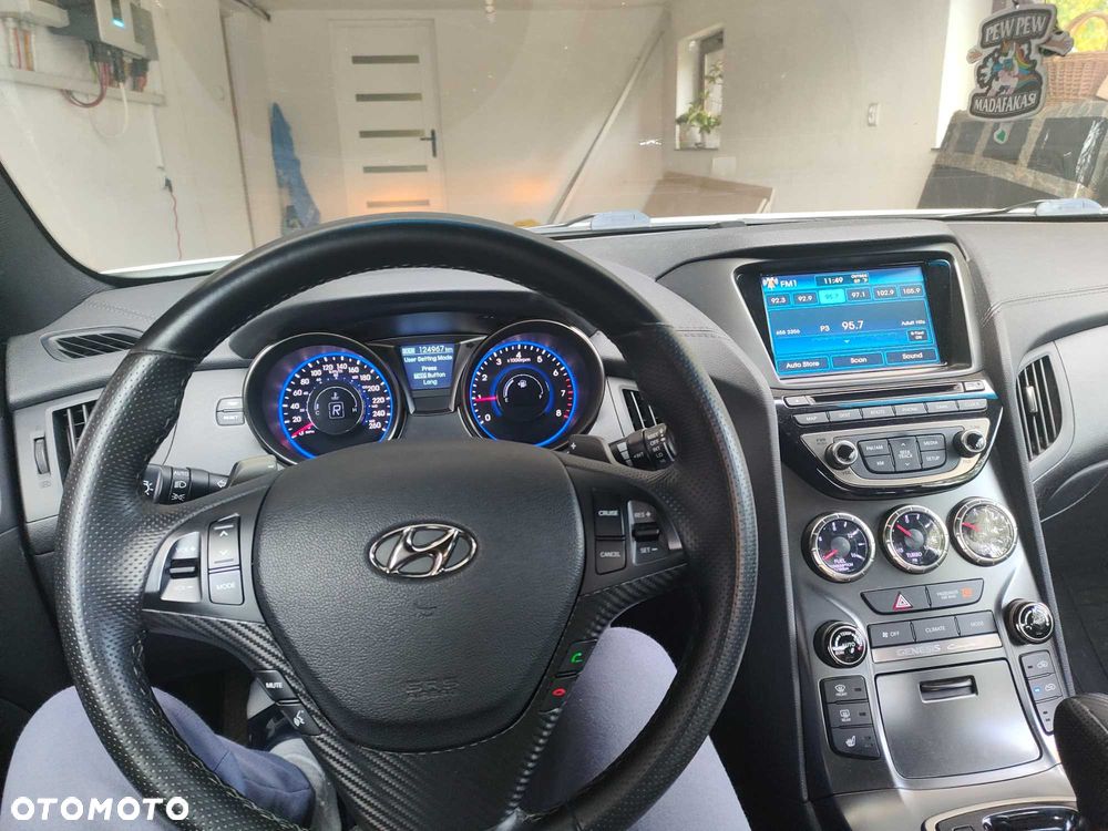 Hyundai Genesis Coupe - 8