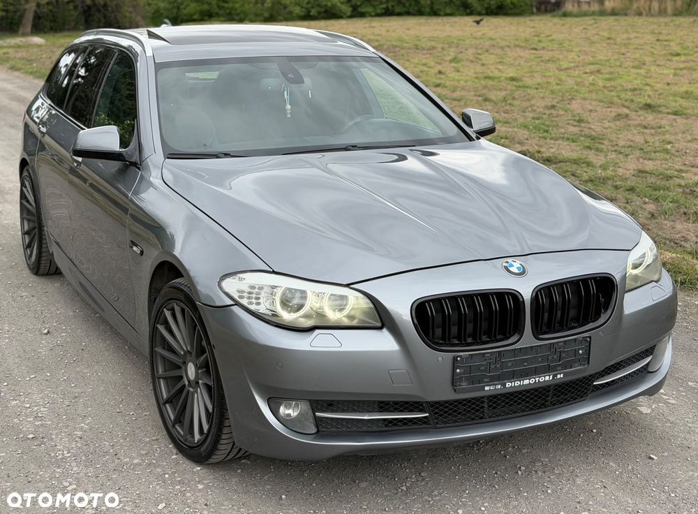 BMW Seria 5 525d Sport-Aut - 3