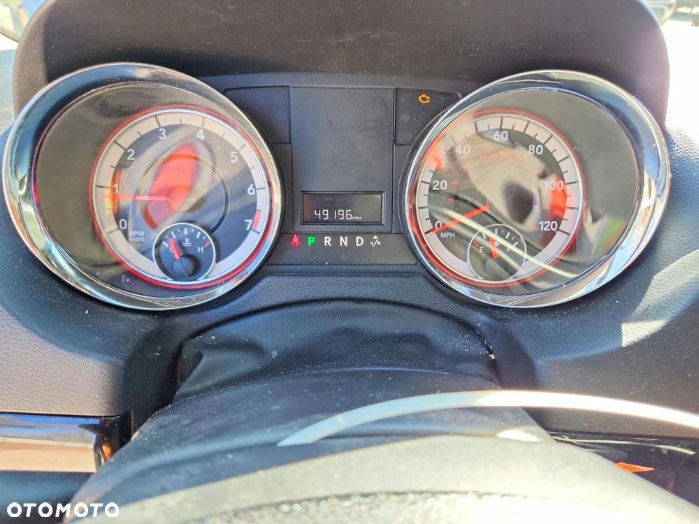 Dodge Grand Caravan - 10