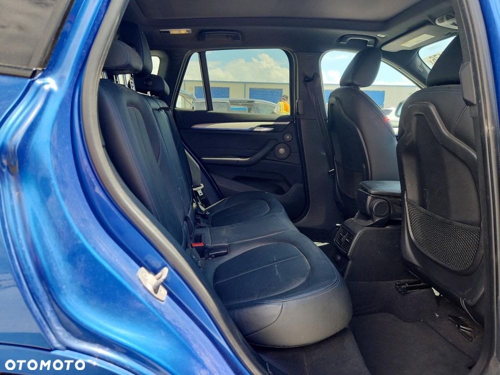 BMW X1 xDrive25i M Sport sport - 10