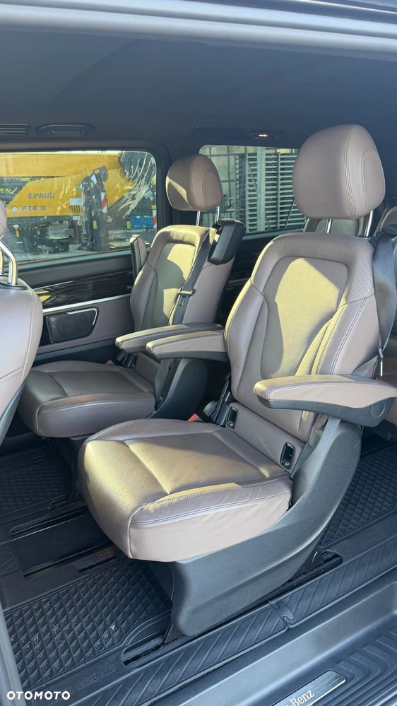 Mercedes-Benz Klasa V 300 d 4-Matic 9G-Tronic - 8