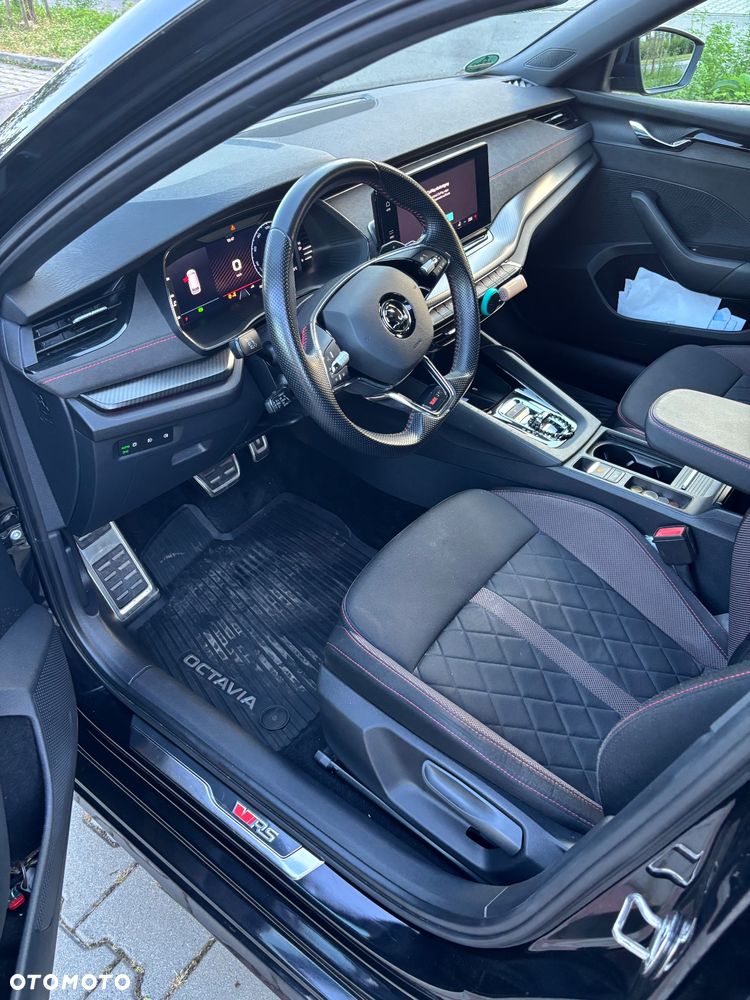 Skoda Octavia 2.0 TDI RS DSG - 14