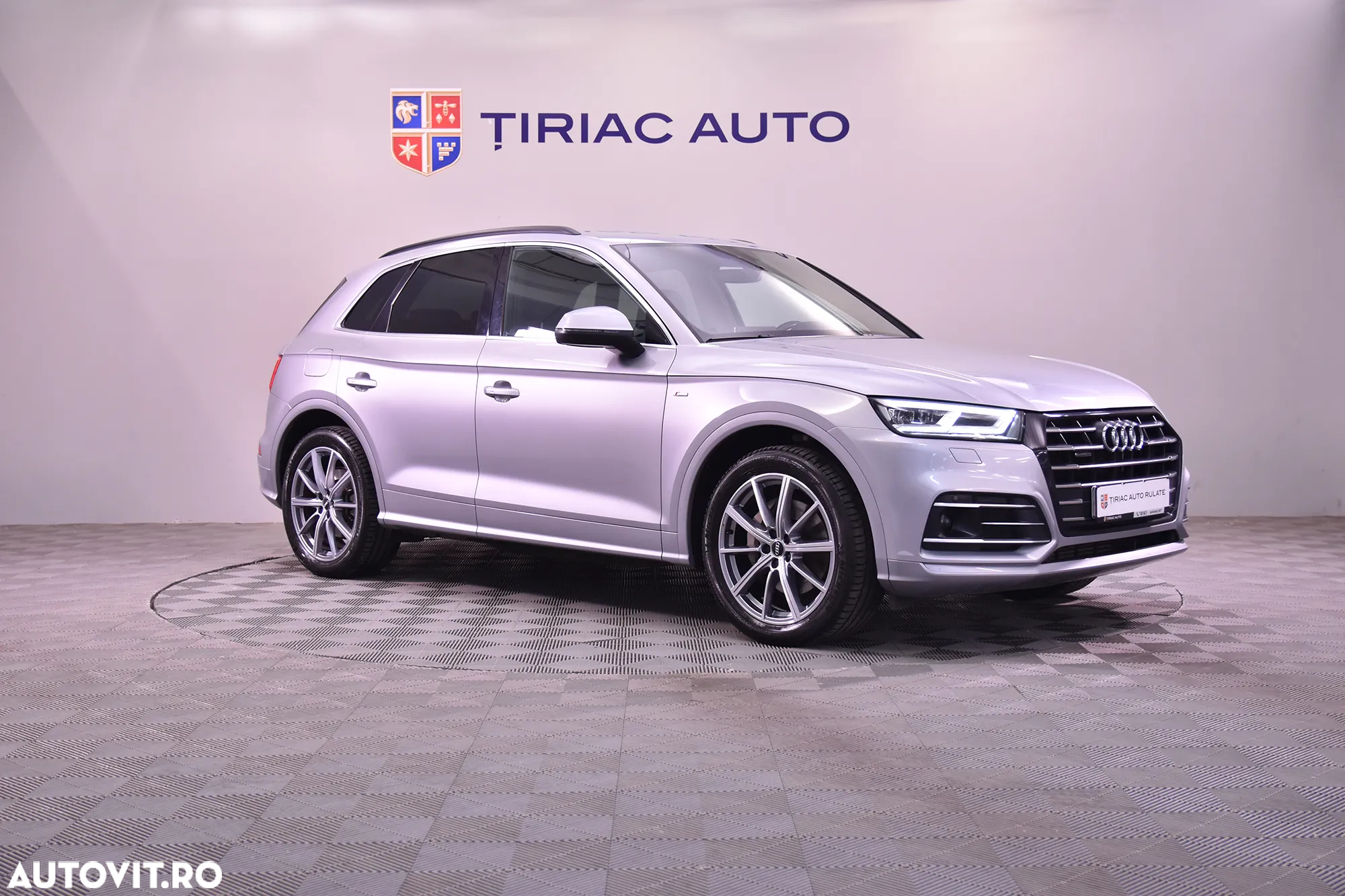 Audi Q5 55 TFSI e quattro S tronic - 7