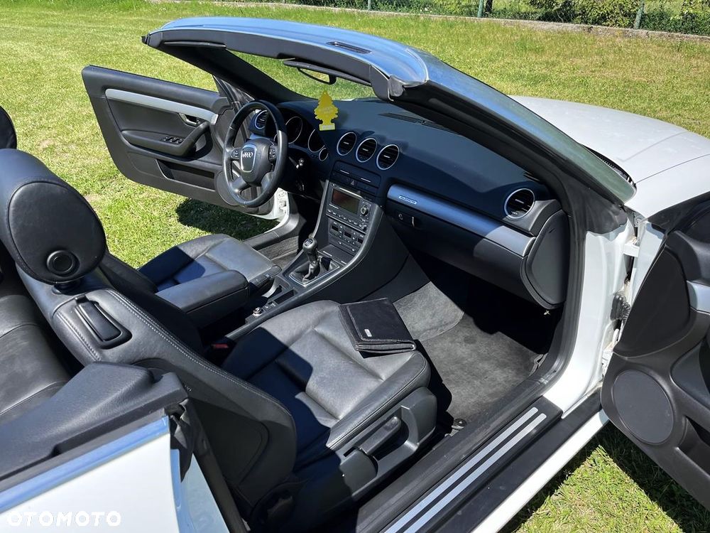 Audi A4 Cabrio - 8