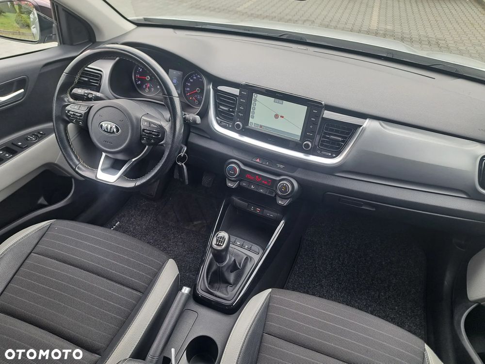 Kia Stonic 1.0 T-GDI MHEV L Business Line - 24