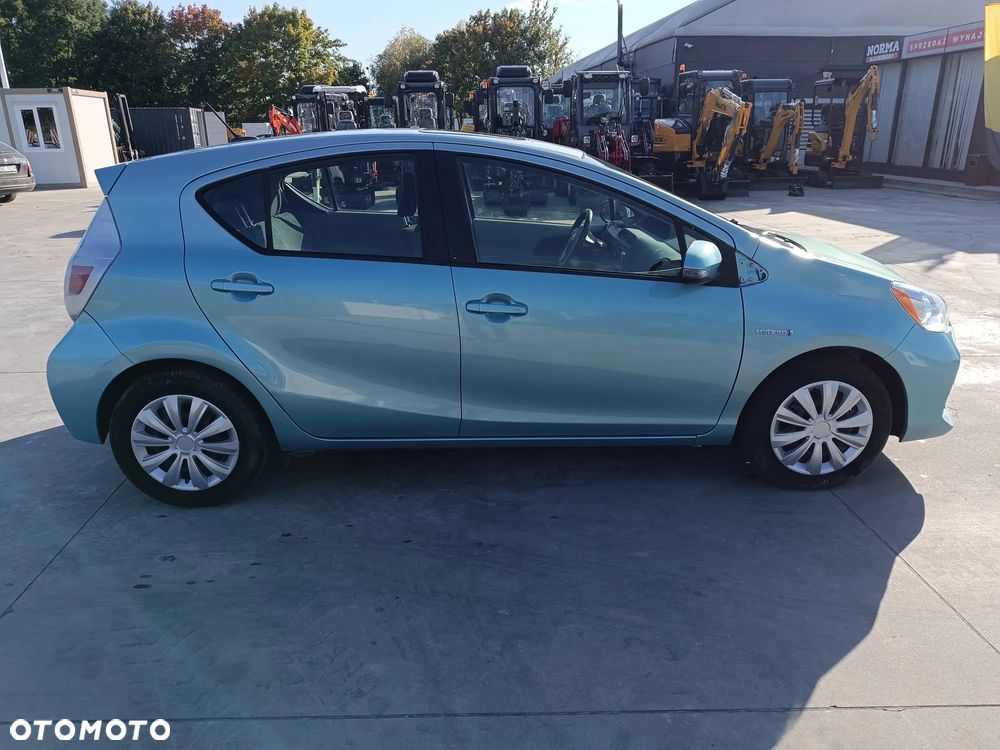 Toyota Prius - 8