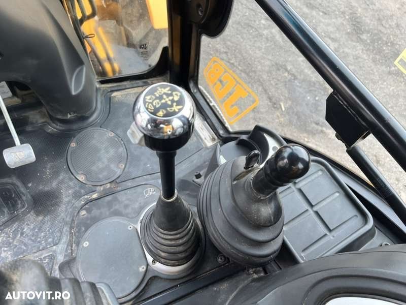 JCB 4CX - 31