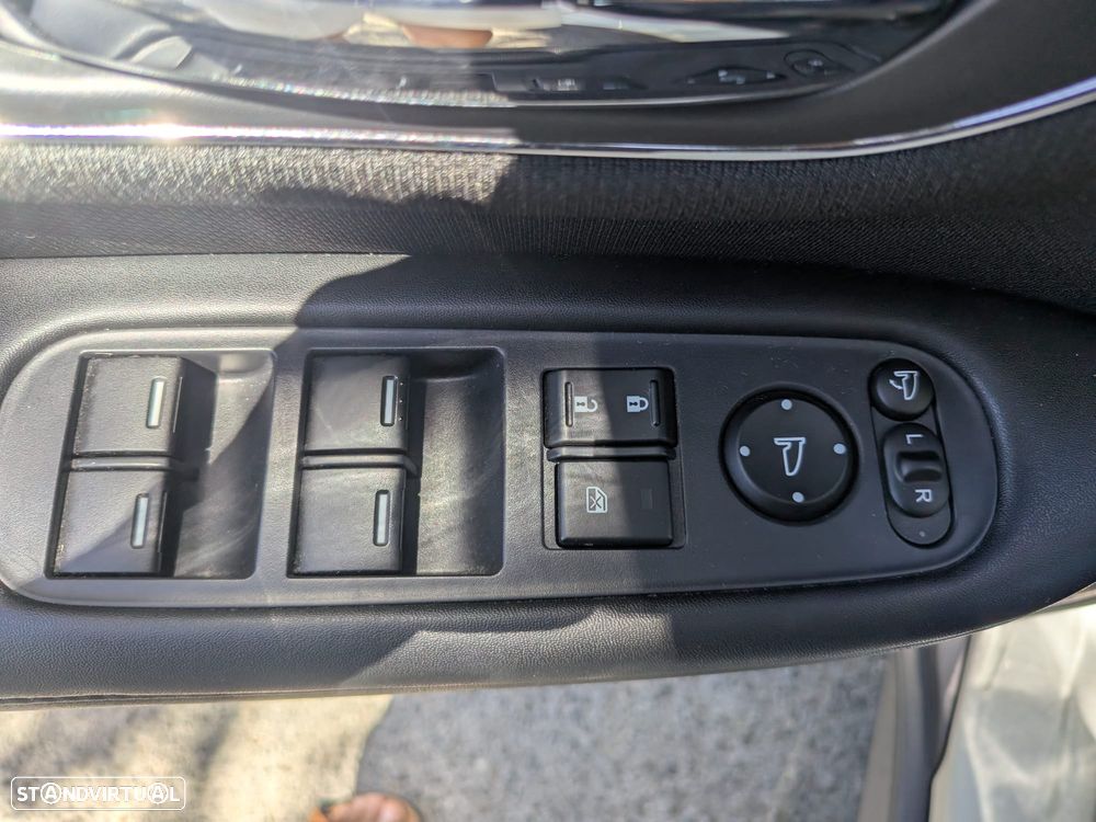 Honda HR-V 1.5 i-VTEC Executive CVT - 7