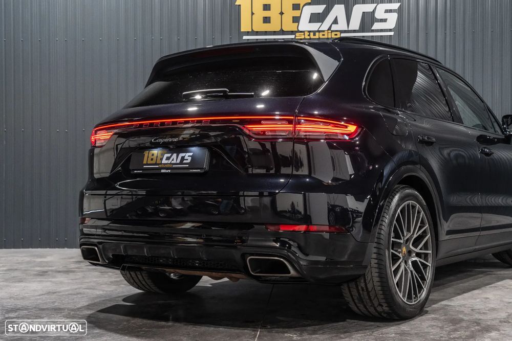 Porsche Cayenne Platinum Edition - 48