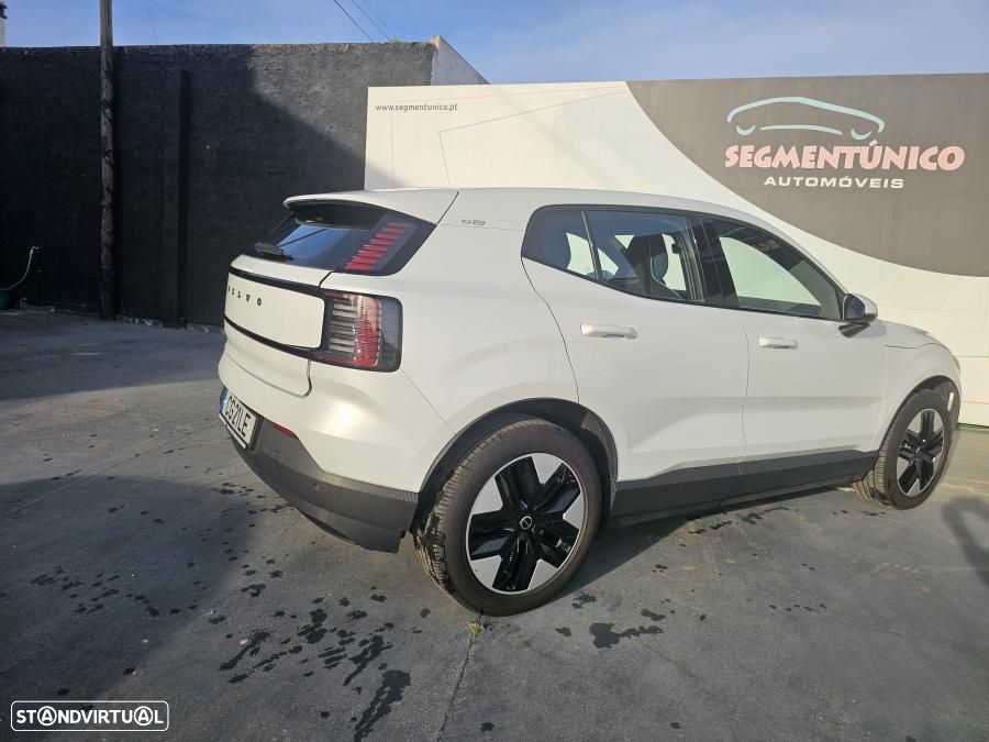 Volvo EX30 Single Motor Extended Range RWD Core - 22