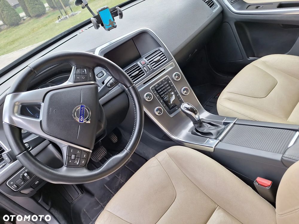 Volvo XC 60 D4 Drive-E Momentum - 7