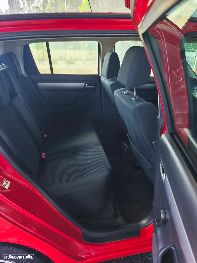 Suzuki Swift 1.3 16V Sport - 11