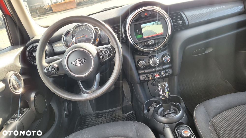 MINI Cooper Standard - 31