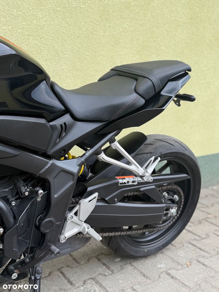 Honda CBR - 32