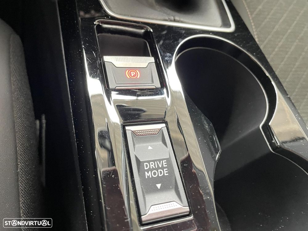 Peugeot 208 PureTech 100 Allure Pack - 12