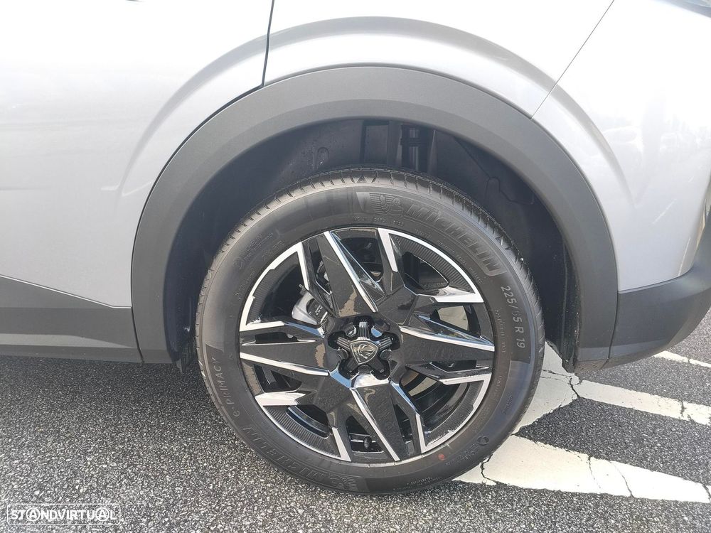 Peugeot 3008 1.2 Hybrid Allure e-DCS6 - 12