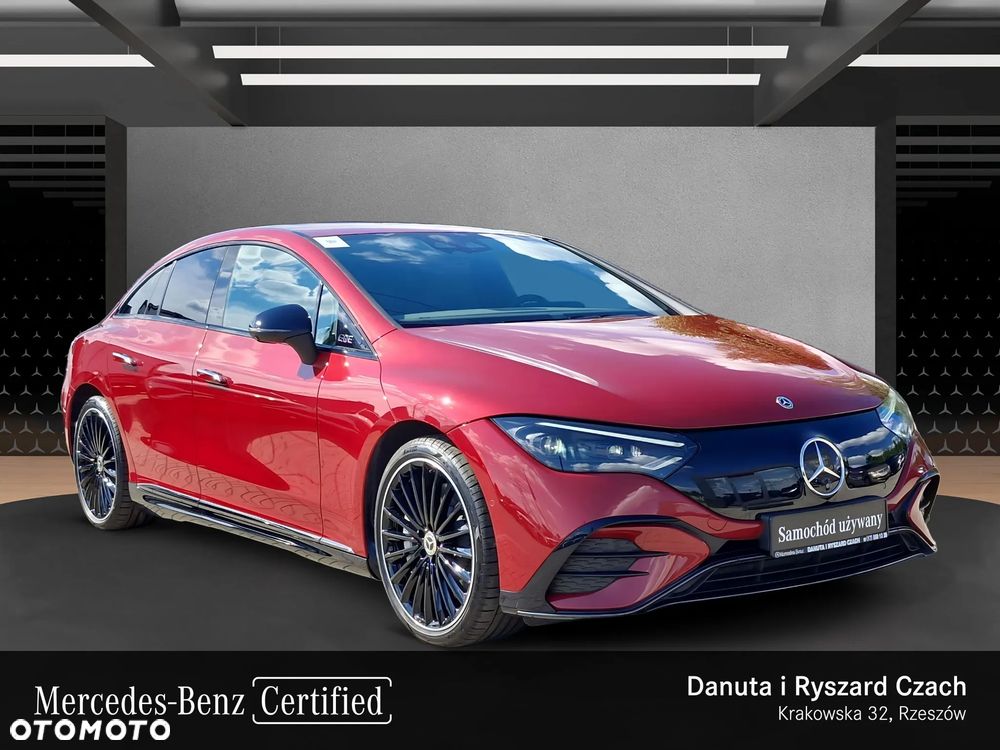 Mercedes-Benz EQE - 7