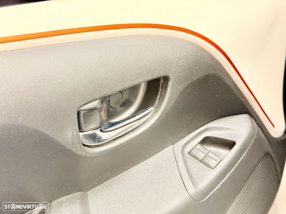 Peugeot 108 1.2 PureTech Roland Garros - 18