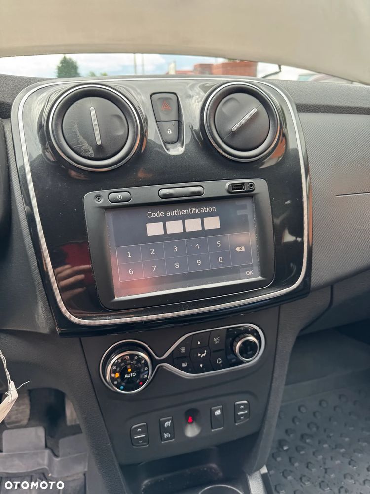 Dacia Sandero Stepway TCe 100 Celebration - 13