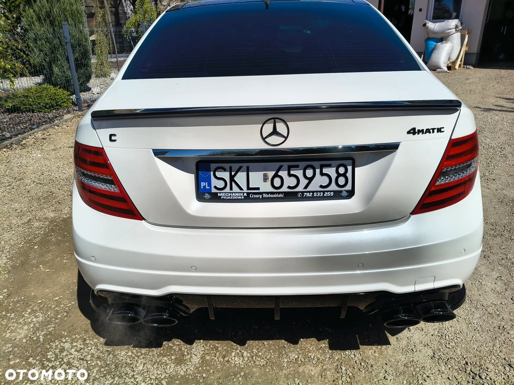 Mercedes-Benz Klasa C 350 4Matic (BlueEFFICIENCY) 7G-TRONIC Avantgarde - 11