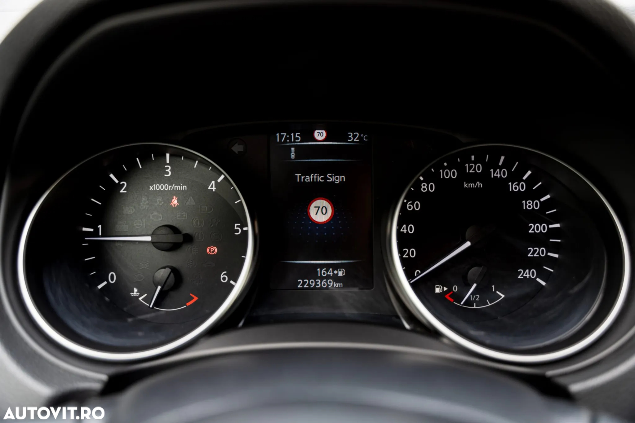 Nissan Qashqai 1.5 DCI Start/Stop Tekna - 27