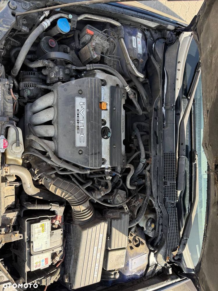 Honda Accord 2.0 Sport - 16