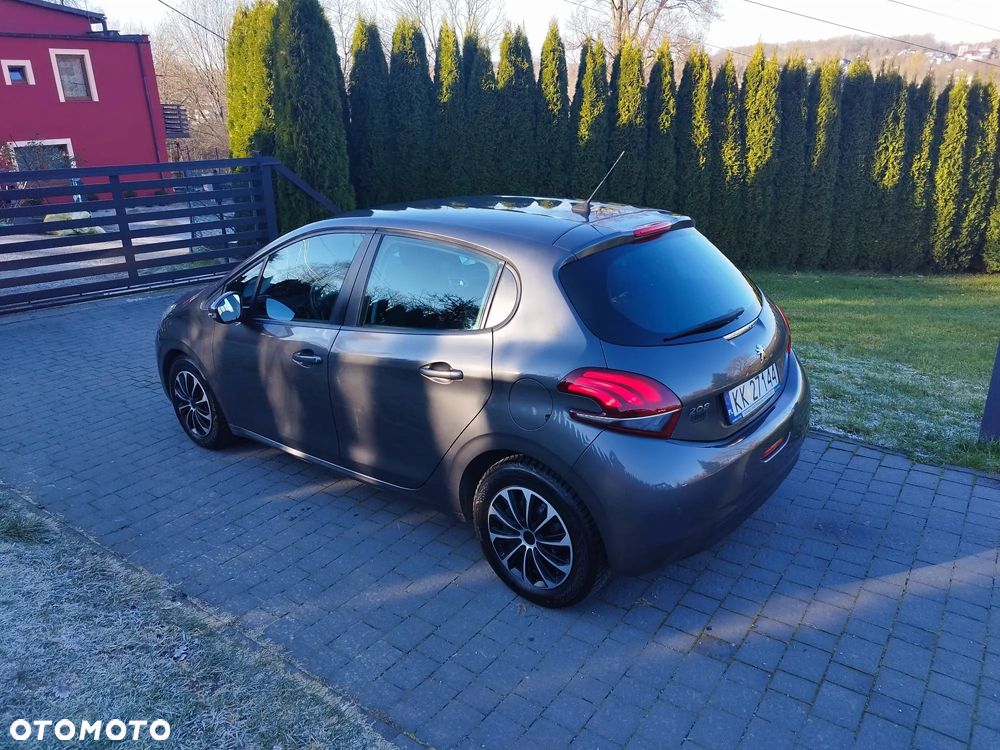 Peugeot 208 1.2 PureTech GPF Allure S&S - 5