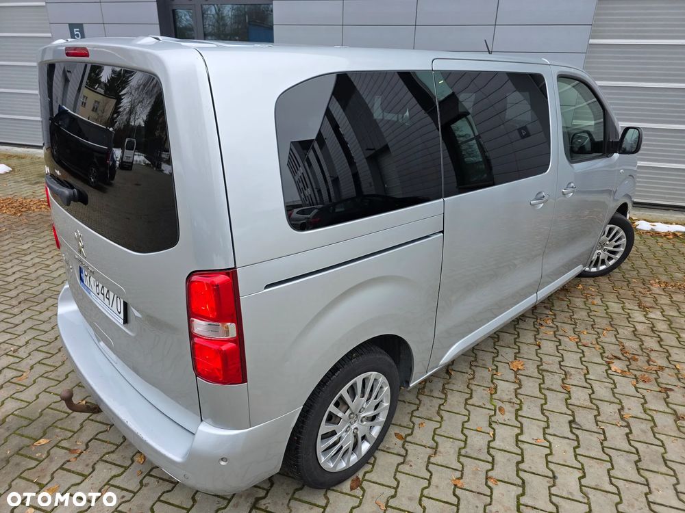 Peugeot Traveller L2 2.0 Allure - 16