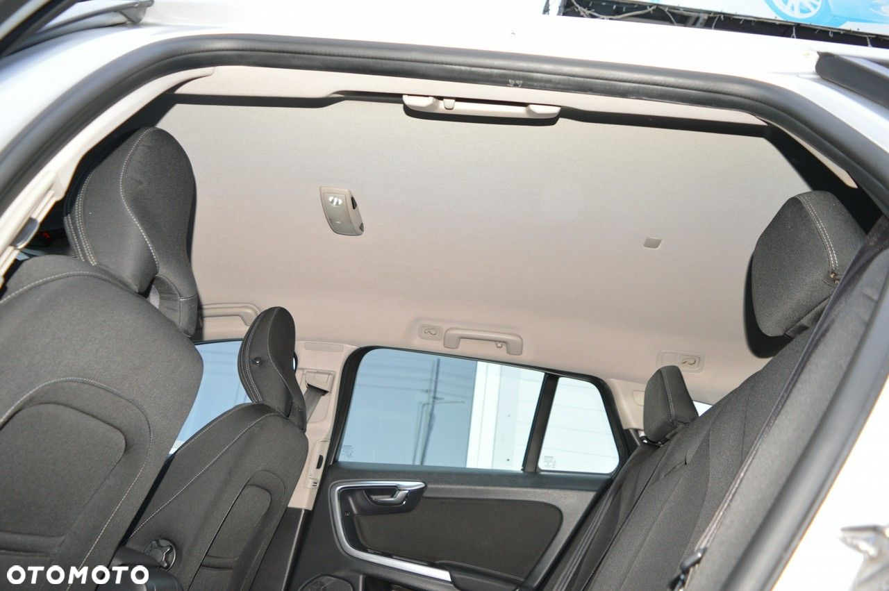 Volvo V60 D2 Kinetic - 33