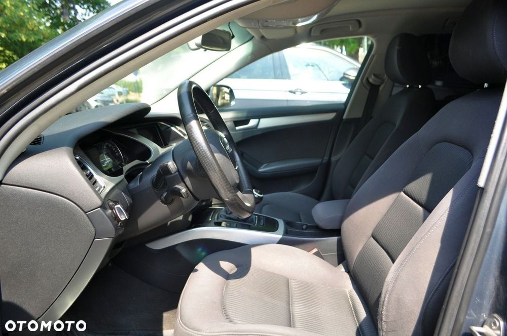 Audi A4 Avant - 11