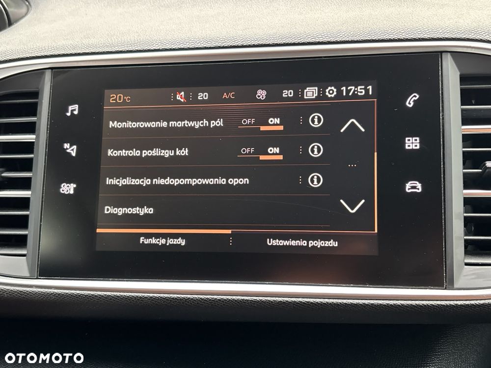 Peugeot 308 1.2 PureTech GPF Allure S&S - 36