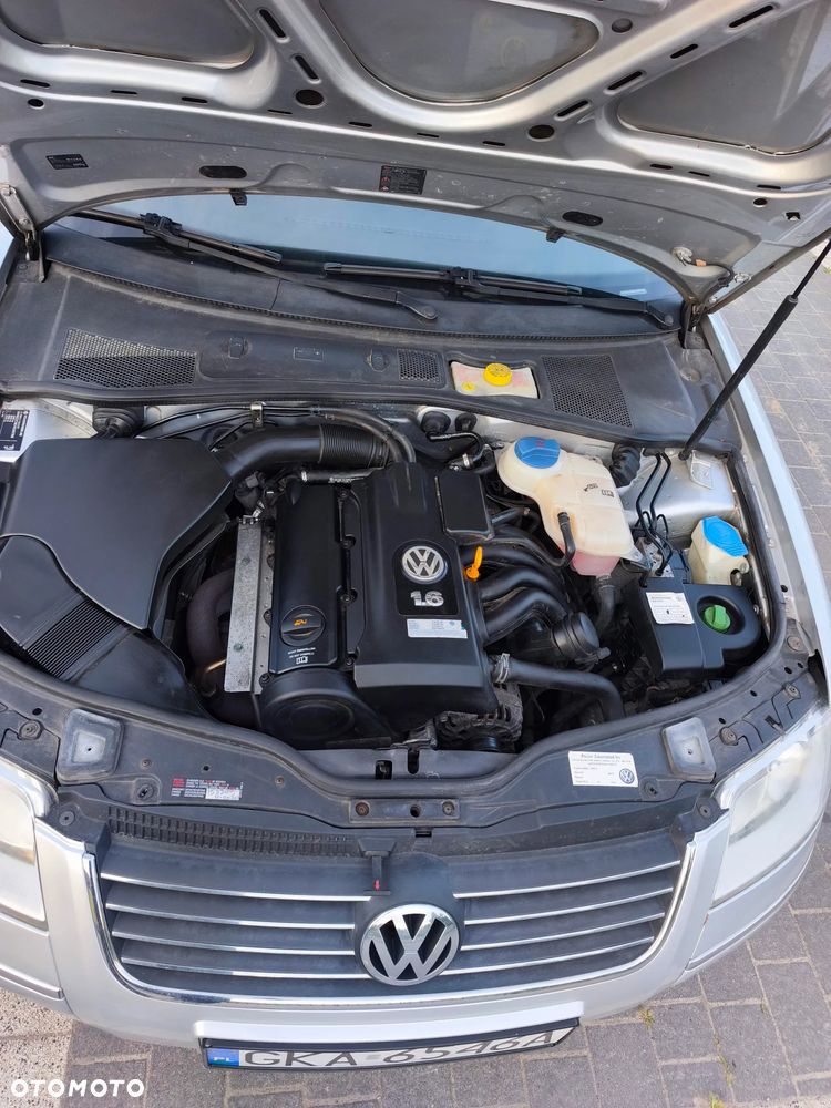 Volkswagen Passat 1.6 - 6
