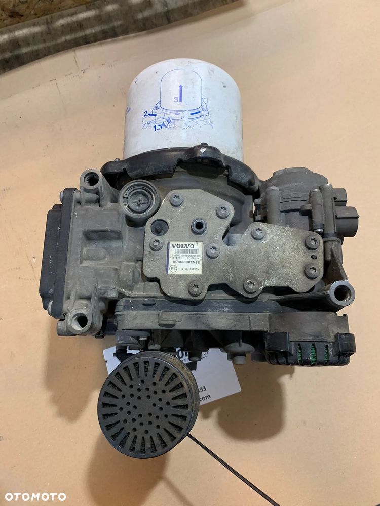 Osuszacz powietrza APM VOLVO FH4 EL2501 K137477 KNORR BREMSE - 1
