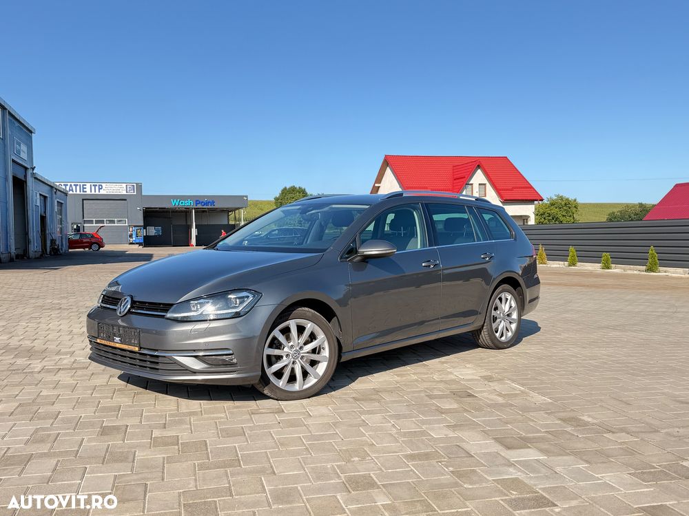Volkswagen Golf - 2