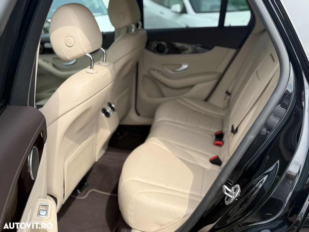 Mercedes-Benz GLC 200 4MATIC MHEV - 35
