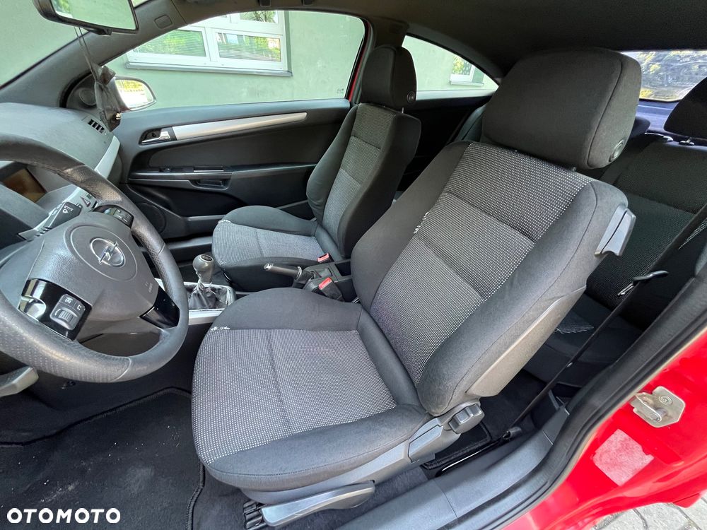 Opel Astra 1.6 Essentia - 17