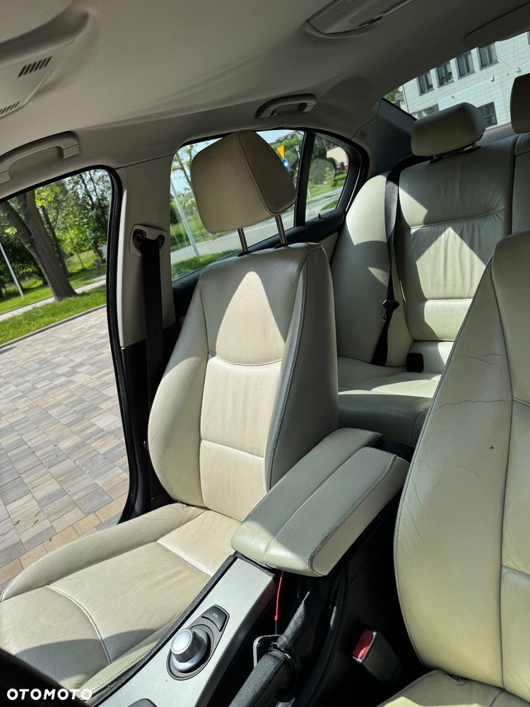 BMW Seria 3 - 25