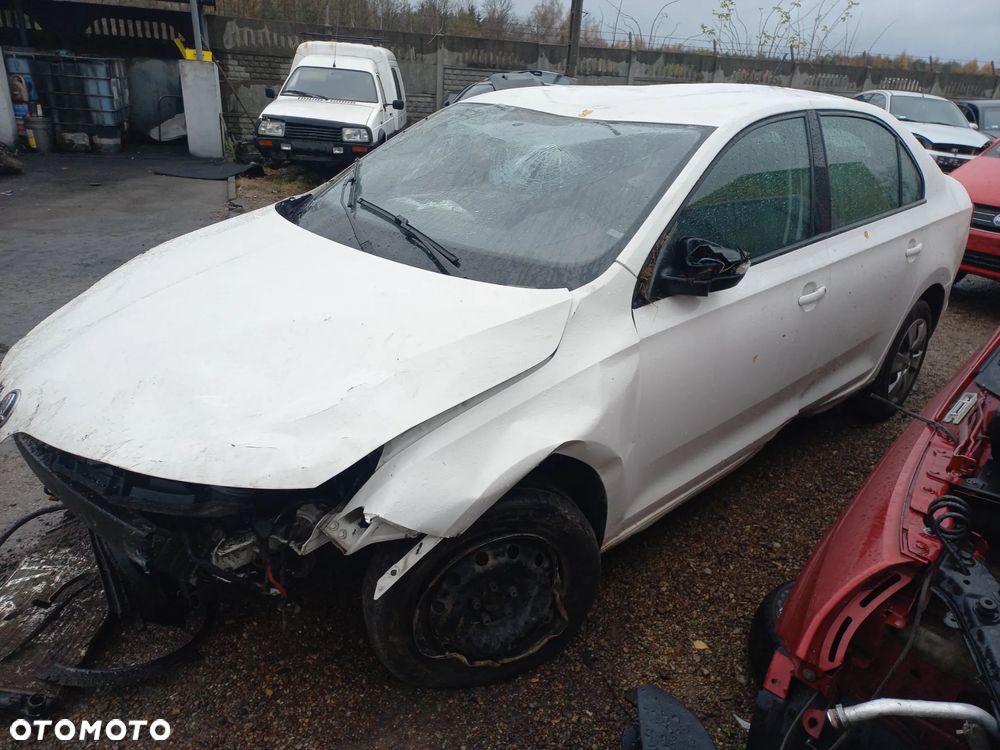 Skoda Rapid 1.0 TSI 110km 18r wszystkie części drzwi klapa blotnik