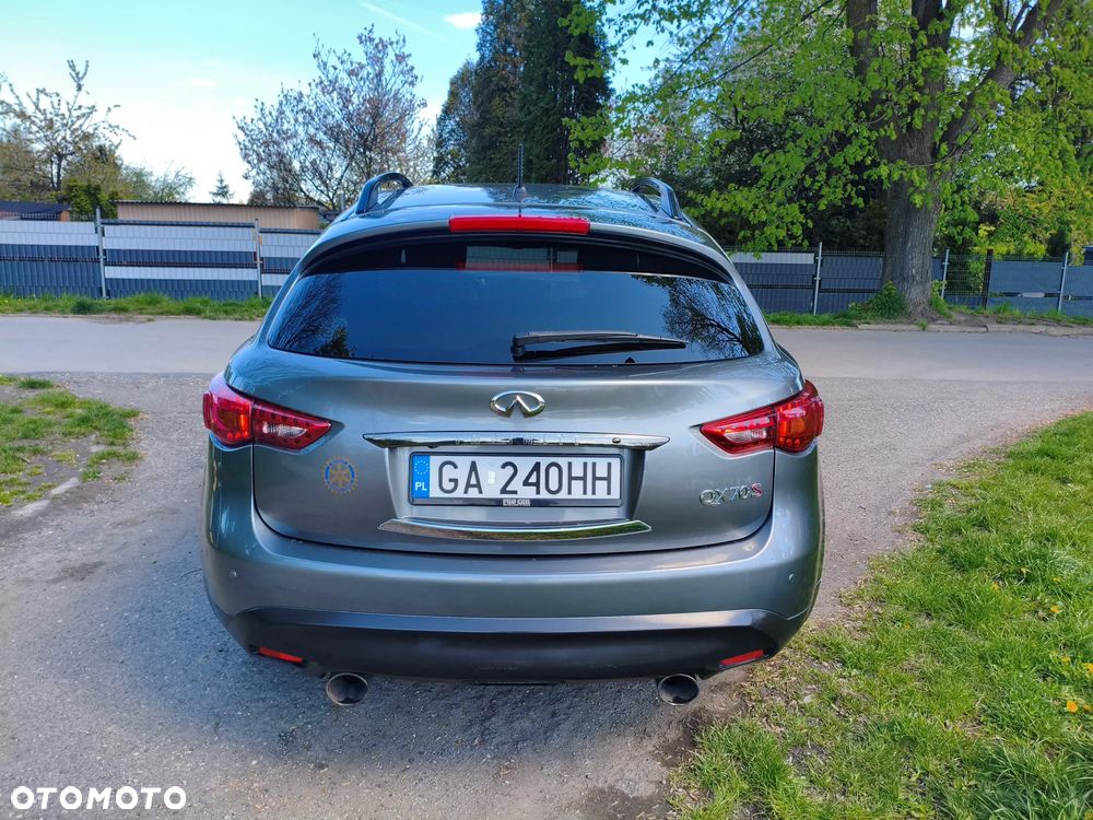 Infiniti QX70 3.0d S Design - 11