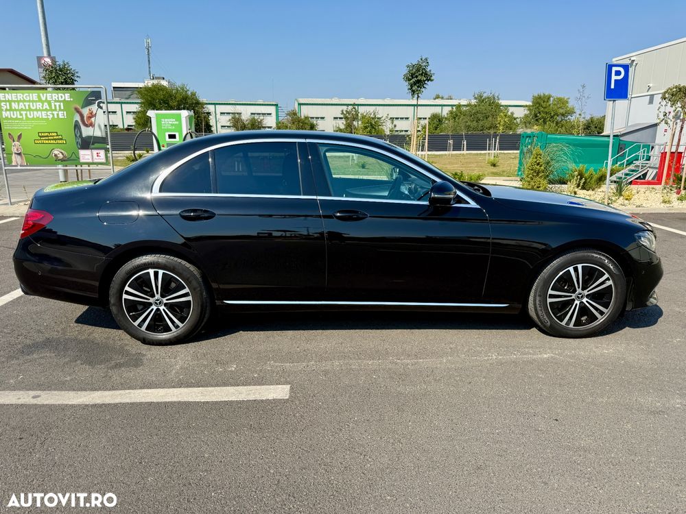 Mercedes-Benz E - 12