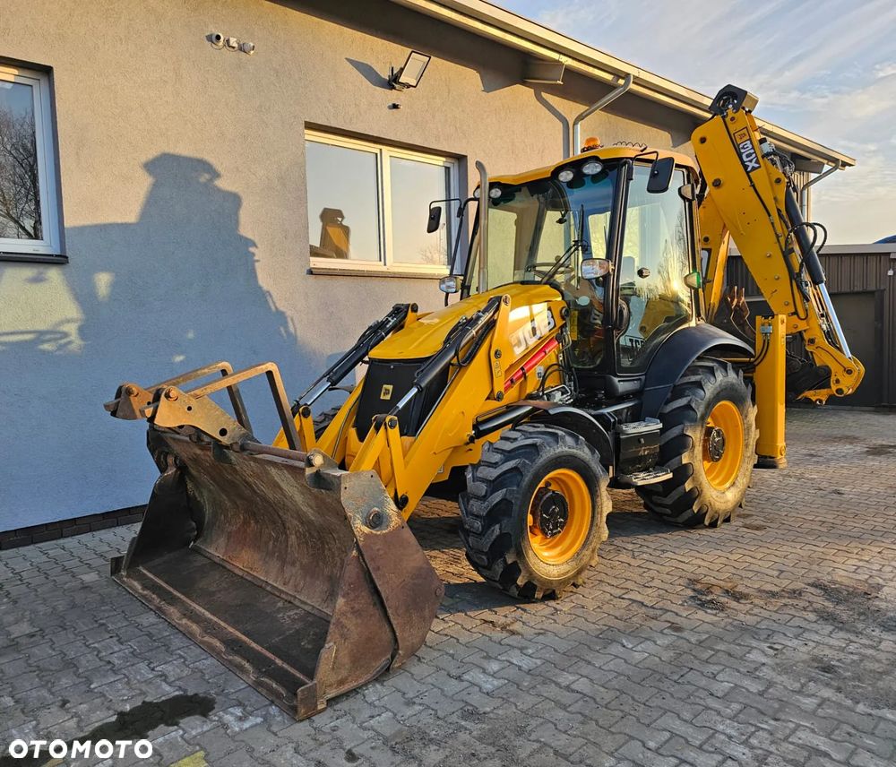 JCB 3CX Contractor 110kM - 6
