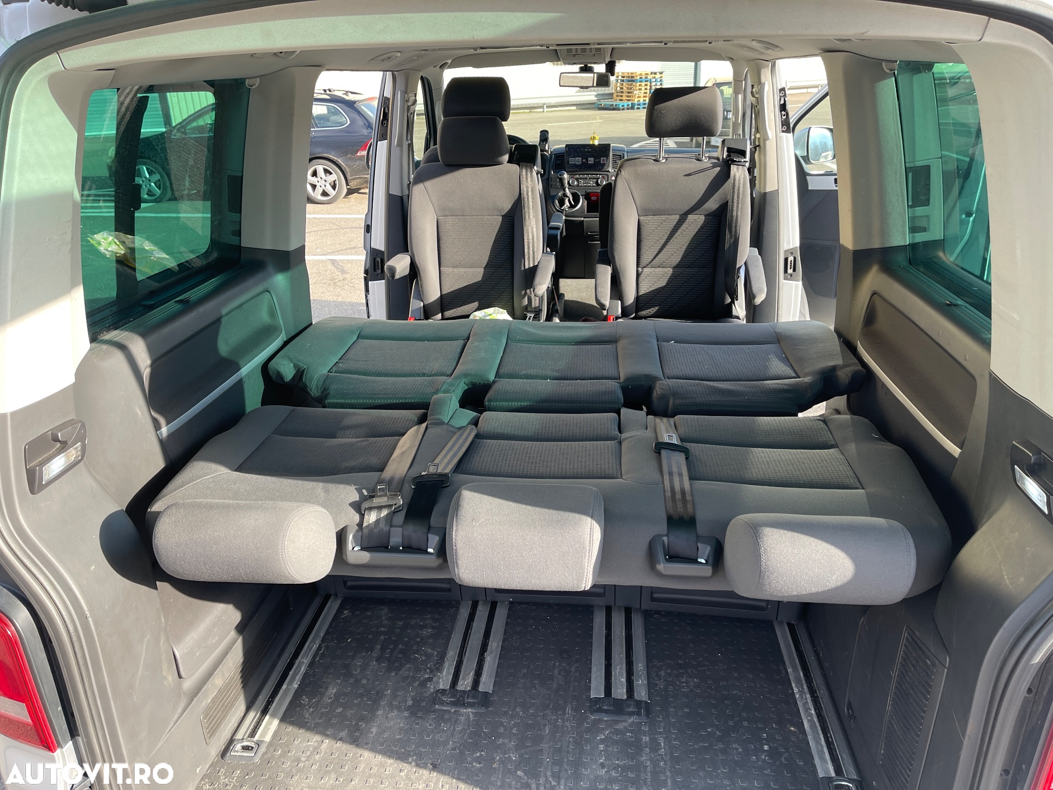Volkswagen Multivan - 7