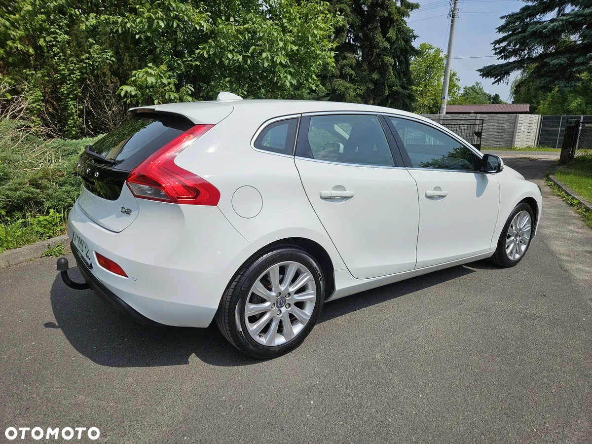 Volvo V40 D2 Momentum - 39