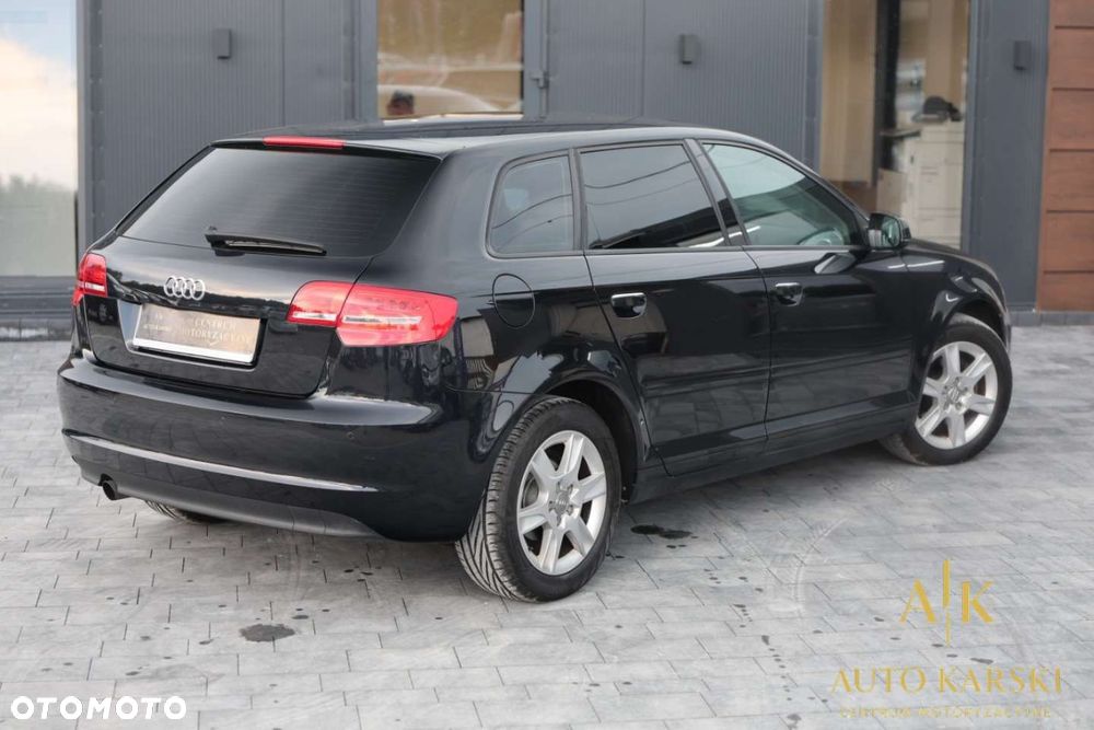 Audi A3 Sportback - 8