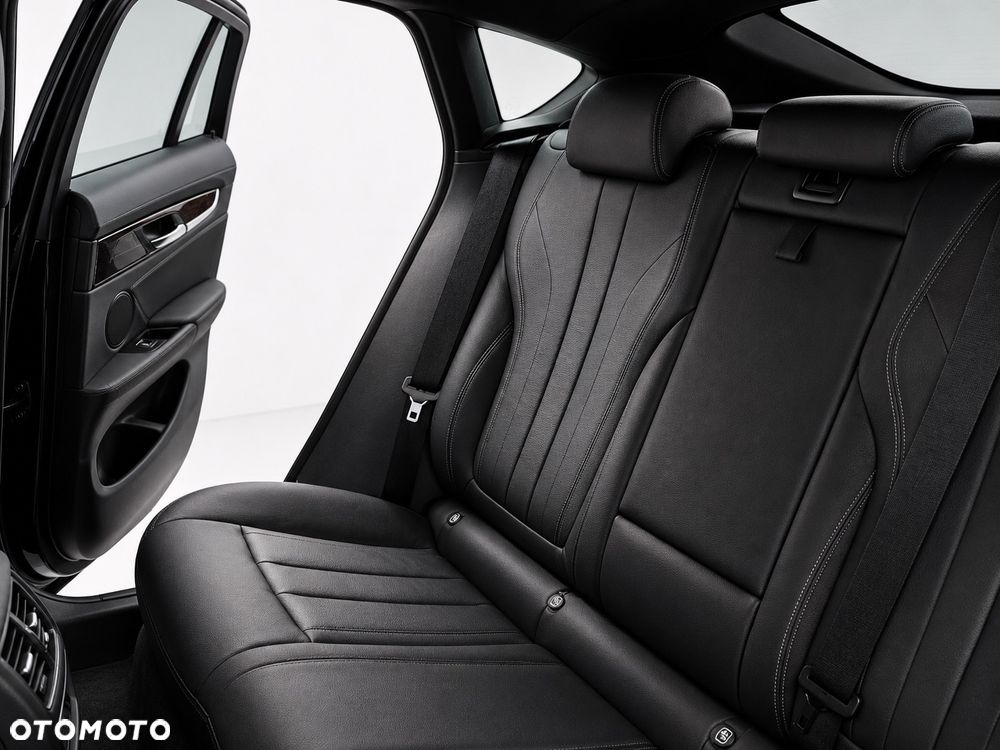 BMW X6 xDrive35i - 12